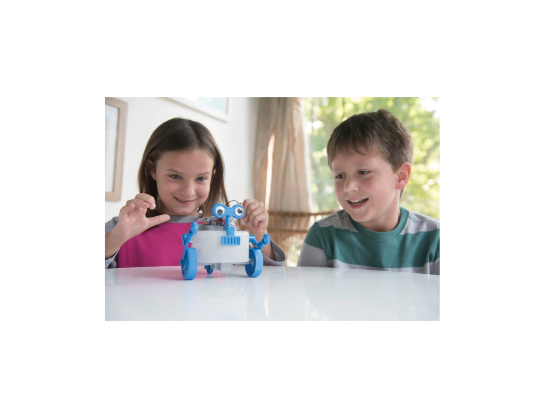 Buy 4M Hybrid Solar Engineering Rover Robot in Qatar Buy 4M Hybrid Solar Engineering Rover Robot in Qatar